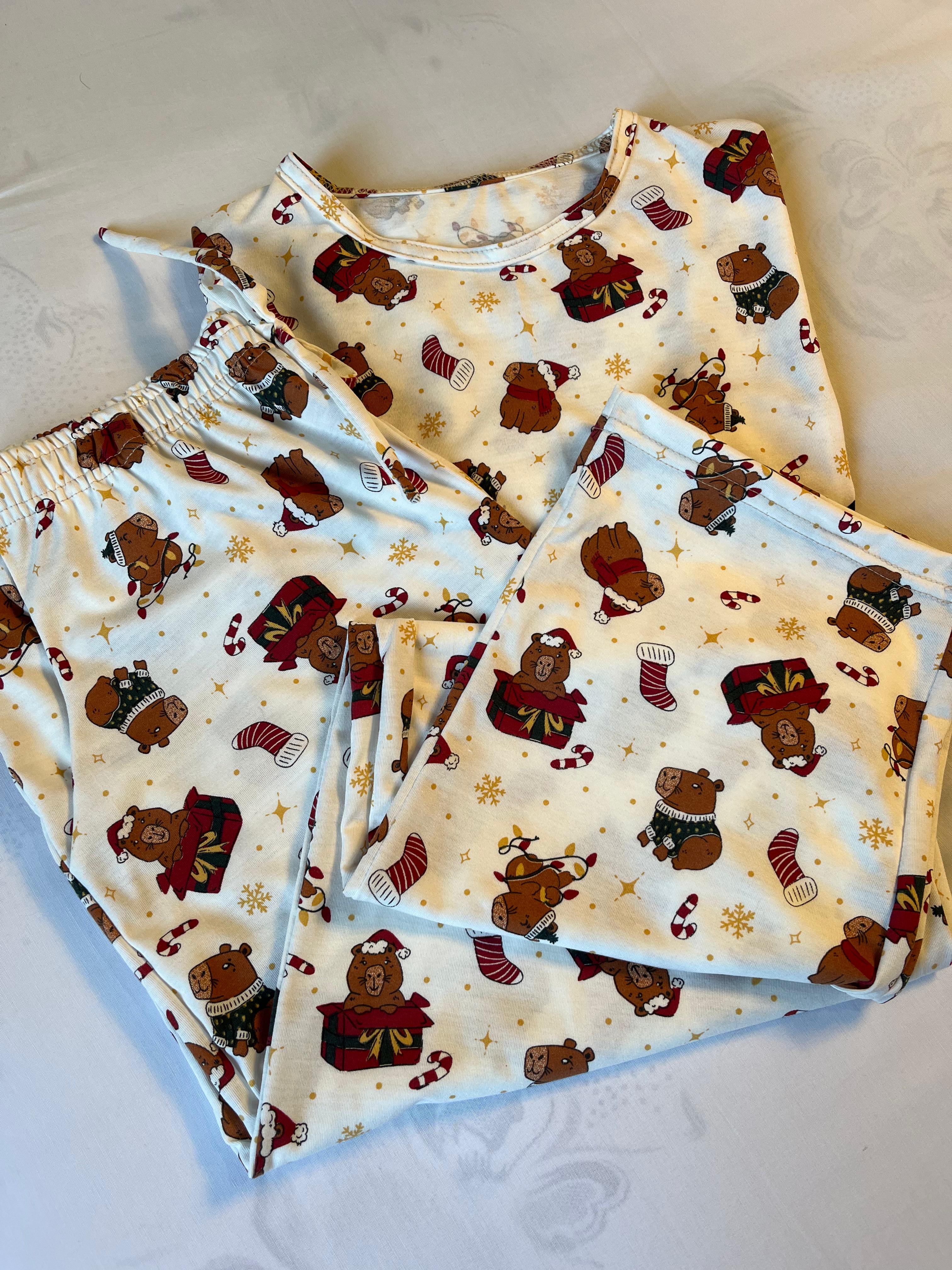 Conjunto Pijama Longo Feminino Adulto | Edição Capivara